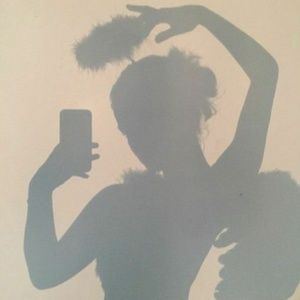 Meet your Posher, Jacquelyne